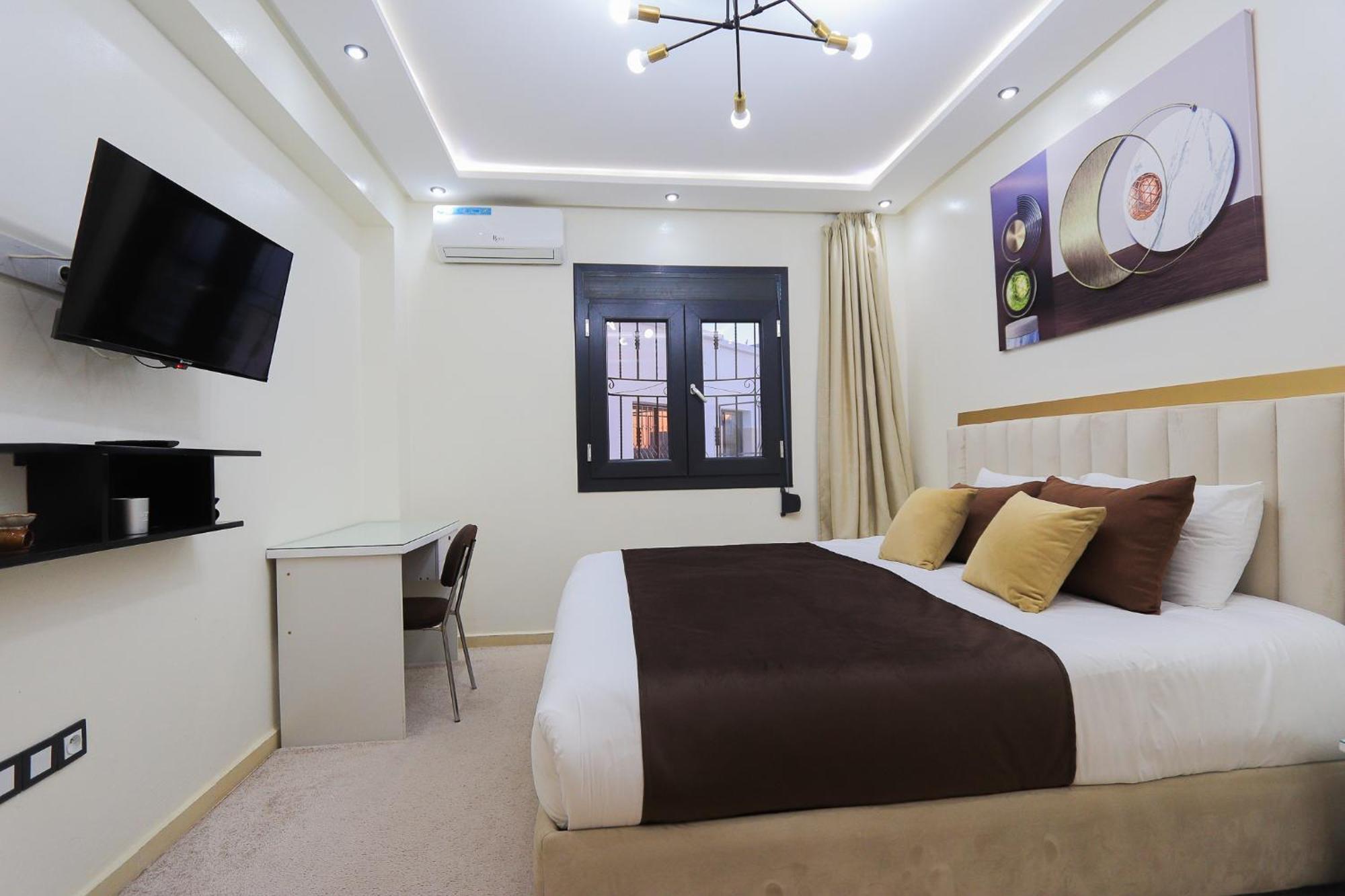 Duplex Familial 3 Au Coeur De La Corniche De *